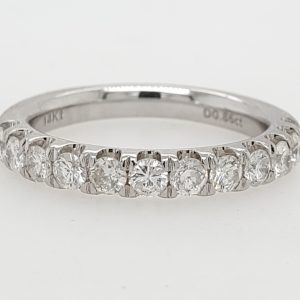 14kt Diamond Band